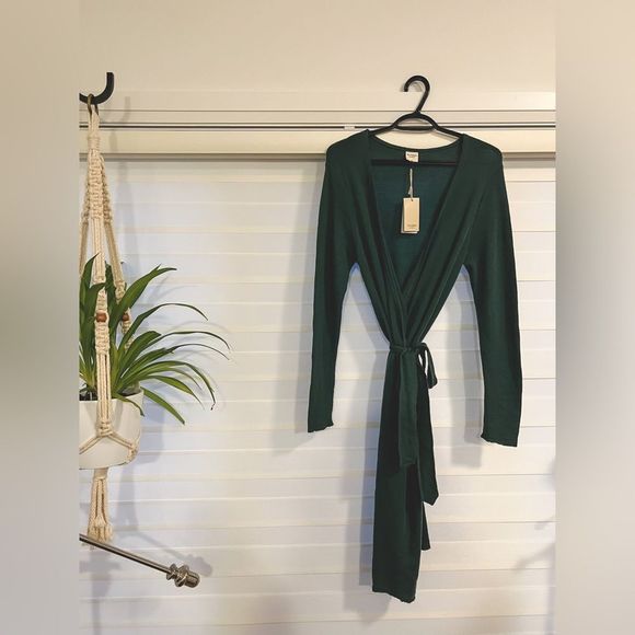 🐑By Basics🐑 Merino Wool Wrap Dress / Size L - Picture 2 of 9